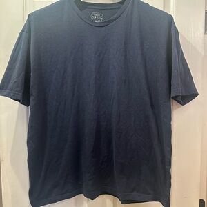 Classic Men's Short Sleeve Tee in Navy